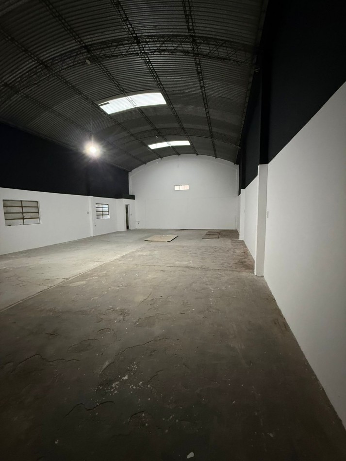 SE ALQUILA / GALPON / BARRIO LA MADRID