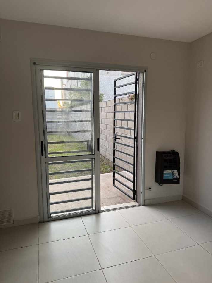 Se alquila Duplex | Barrio Solares del Norte