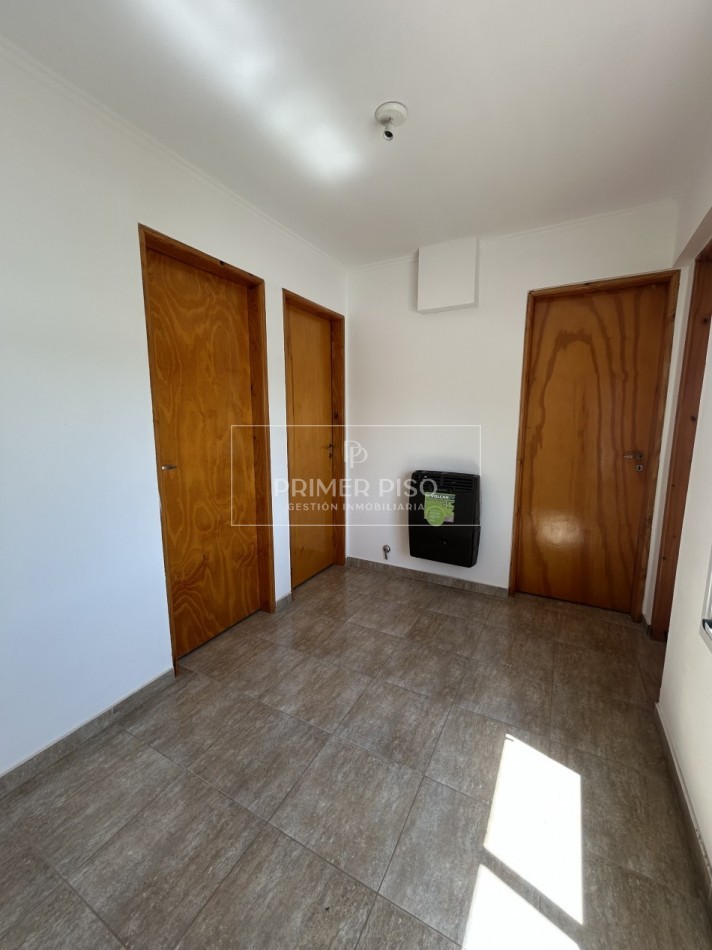 ALQUILER / CASA / SAN JUAN BAUTISTA