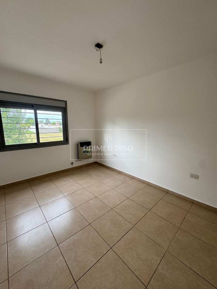 ALQUILER / CASA 2 DORMITORIOS / BARRIO PARQUE NORTE