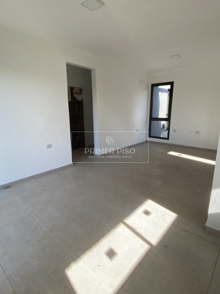 VENTA / CASA / VILLA ALBERTINA