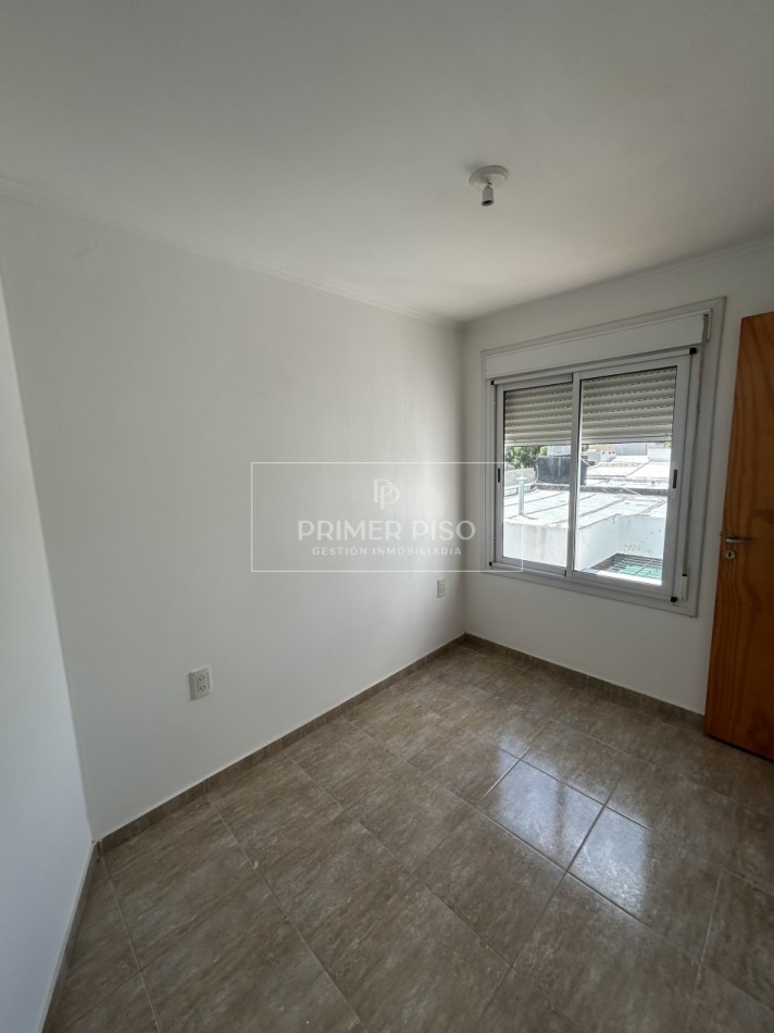 ALQUILER / CASA / SAN JUAN BAUTISTA