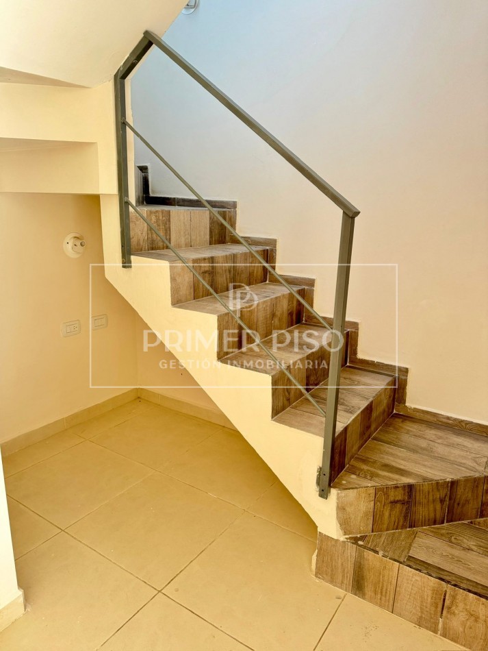 Se alquila Duplex | Barrio Solares del Norte