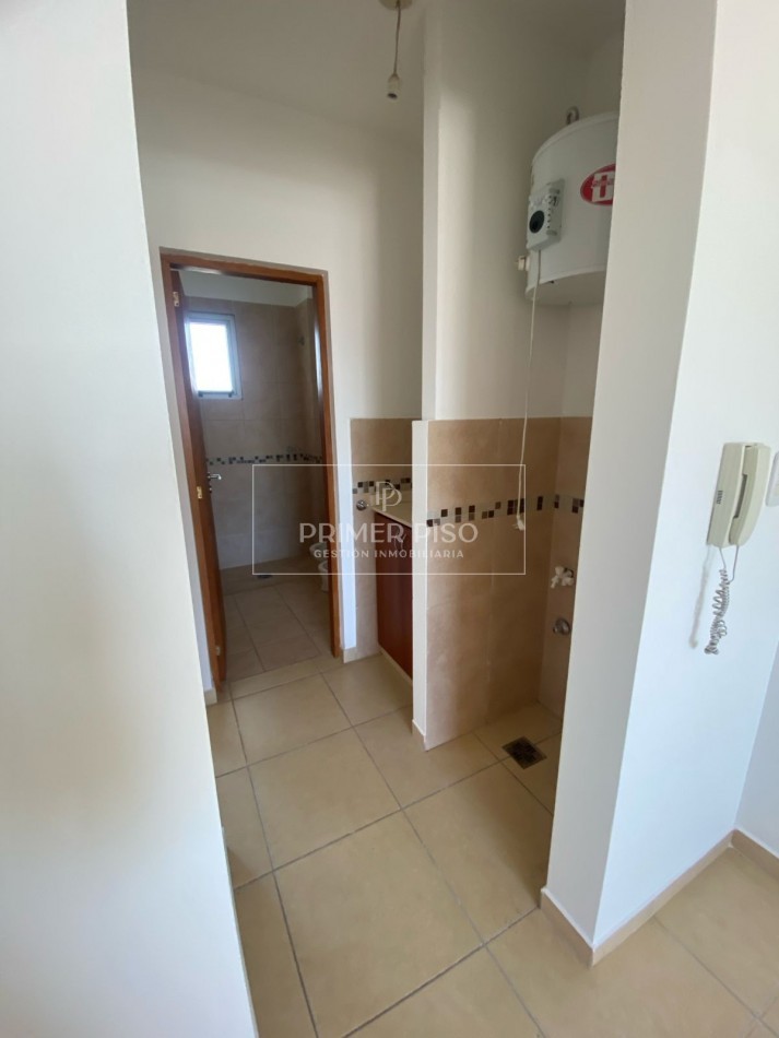 SE ALQUILA / DEPTO 1 DORMITORIO / BARRIO CENTRO