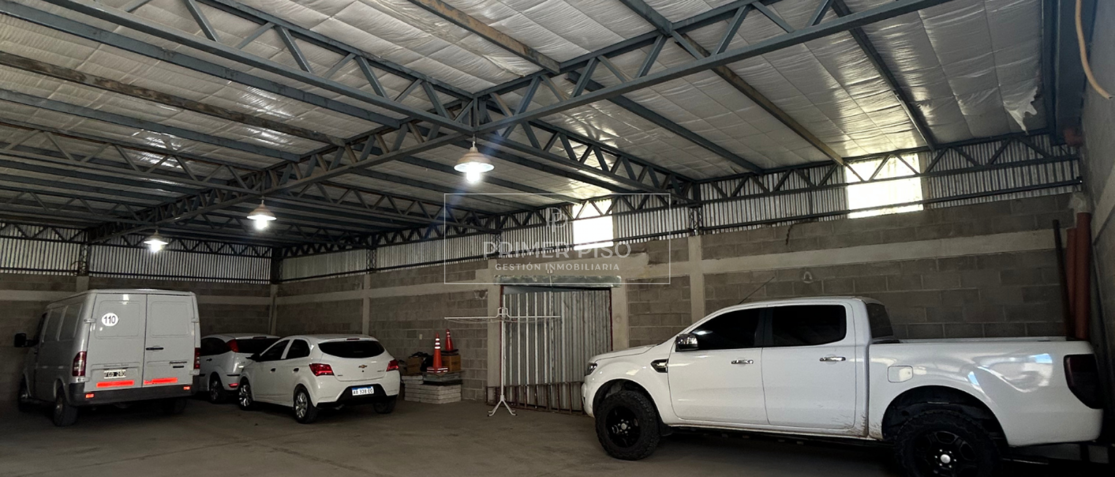 Casa + galpon en venta | Barrio San Juan Bautista, Villa Maria