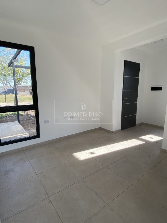 VENTA / CASA / VILLA ALBERTINA