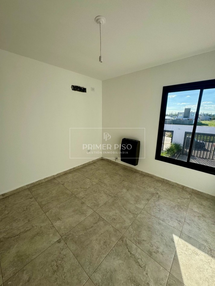 SE VENDE / DUPLEX / BARRIO SOLARES DEL NORTE