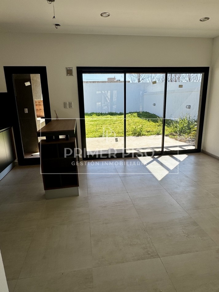 VENTA | CASA / BARRIO JARDINES DEL GOLF