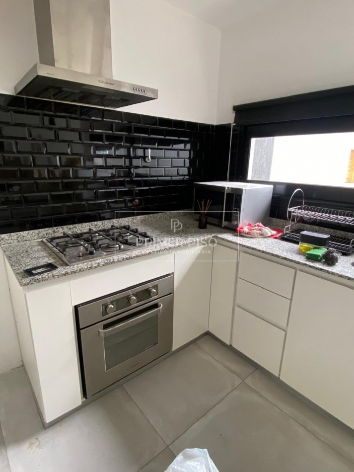 ALQUILER CASA / BARRIO LAS LILAS