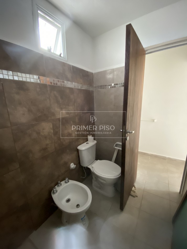 ALQUILER / DUPLEX / BARRIO SAN JUAN BAUTISTA