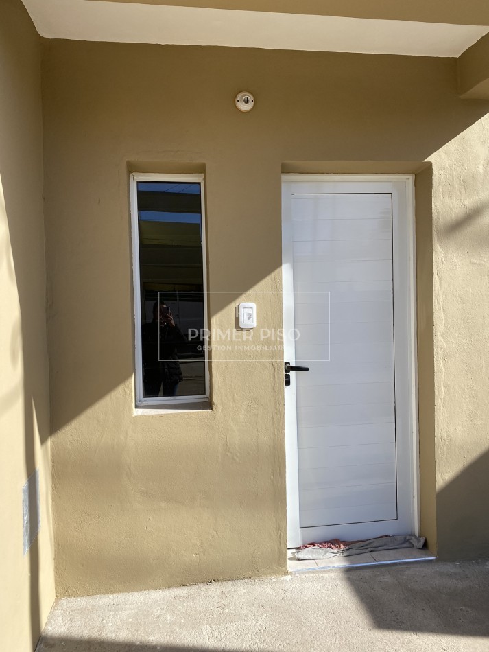 ALQUILER / DUPLEX / BARRIO SAN JUAN BAUTISTA