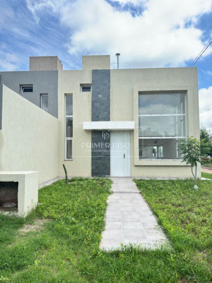 VENTA / DUPLEX / BARRIO CTALAMUCHITA