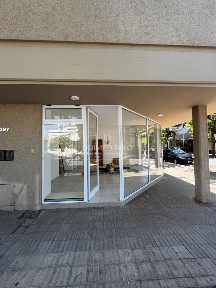 SE ALQUILA / LOCAL COMERCIAL / BARRIO CENTRO