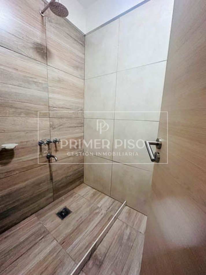 VENTA / CASA / BARRIO MIRADORES DEL GOLF