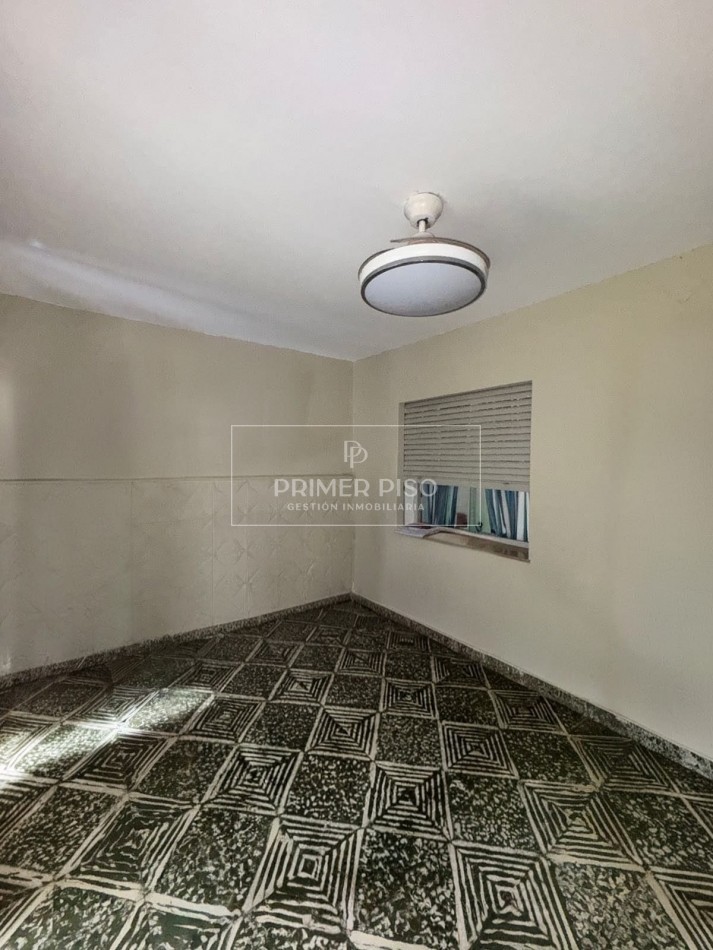 SE VENDE CASA / BARRIO ALMIRANTE BROWN