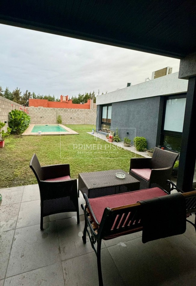 VENTA - ALQUILER  / CASA / BARRIO LAS LILAS