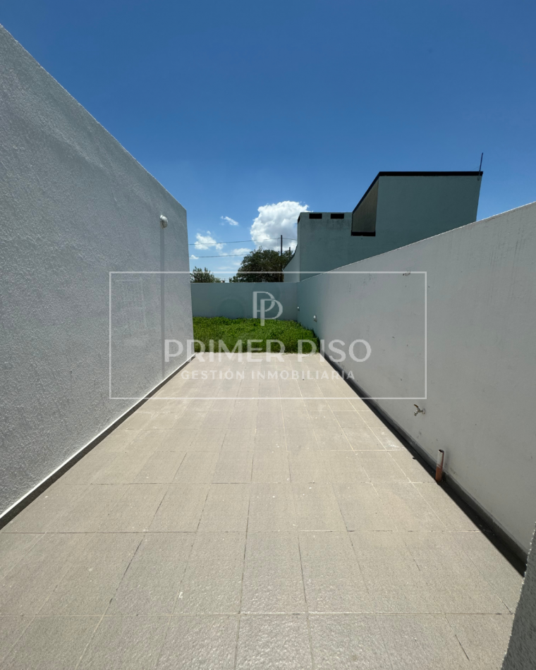 VENTA / CASA / BARRIO VILLA ALBERTINA, VILLA MARIA