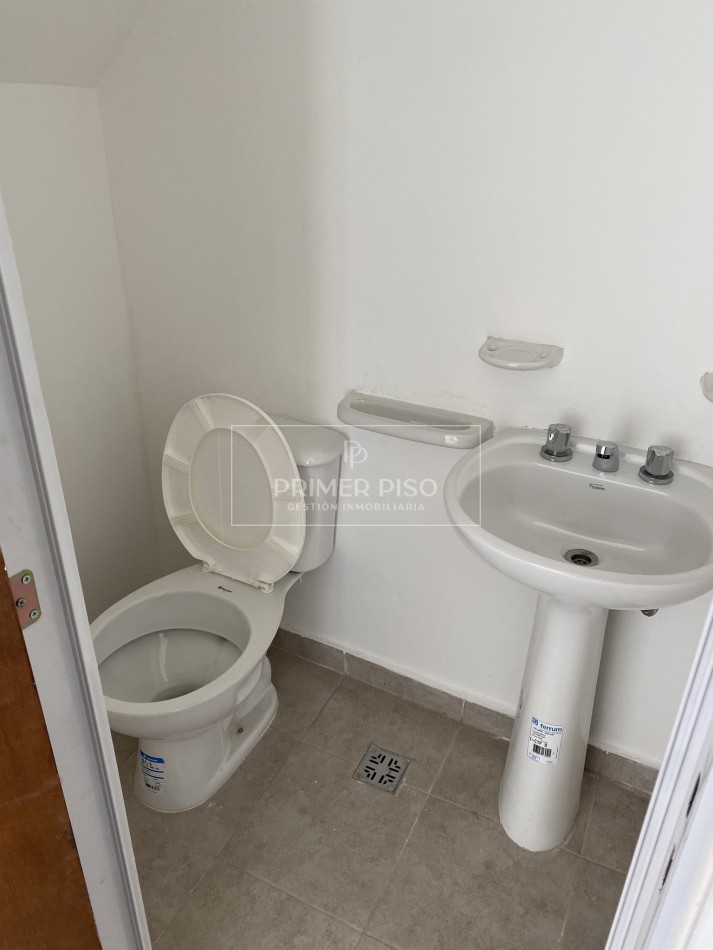 ALQUILER / DUPLEX / BARRIO SAN JUAN BAUTISTA