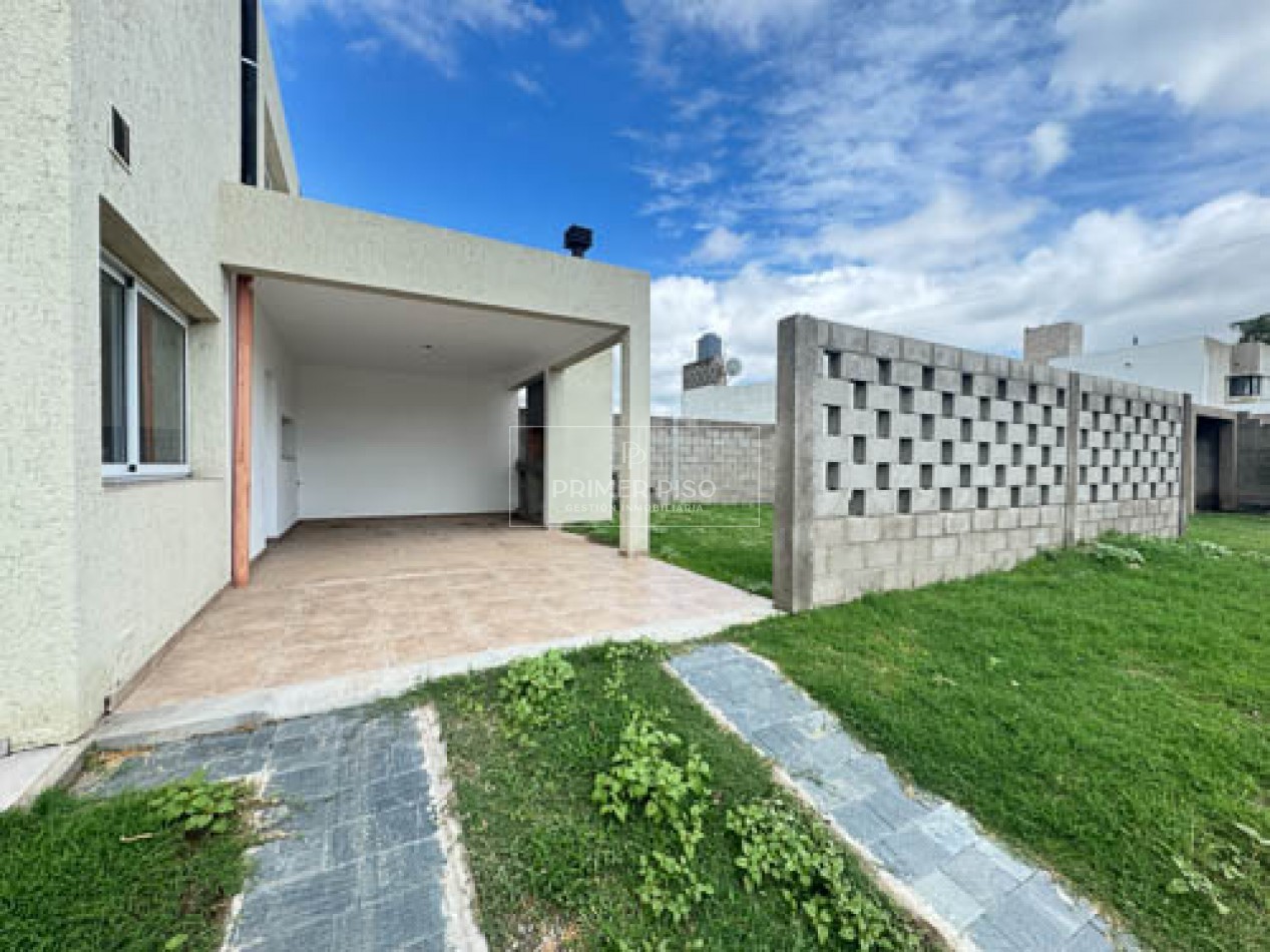 VENTA / DUPLEX / BARRIO CTALAMUCHITA