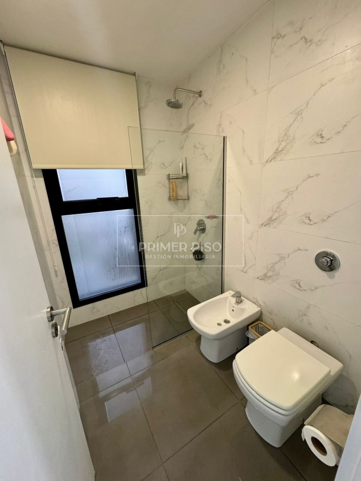 VENTA - ALQUILER  / CASA / BARRIO LAS LILAS