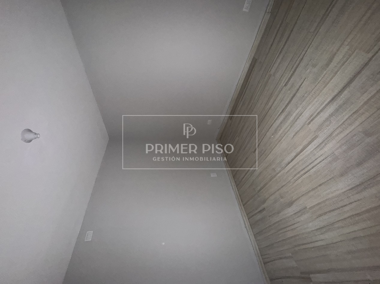 VENTA / DEPTO 2 DORMITORIOS / BARRIO CENTRO 