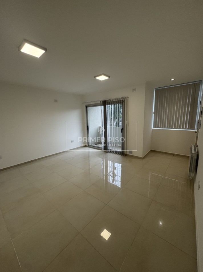 ALQUILER / DEPARTAMENTO 1 DORMITORIO  / BARRIO SARMIENTO