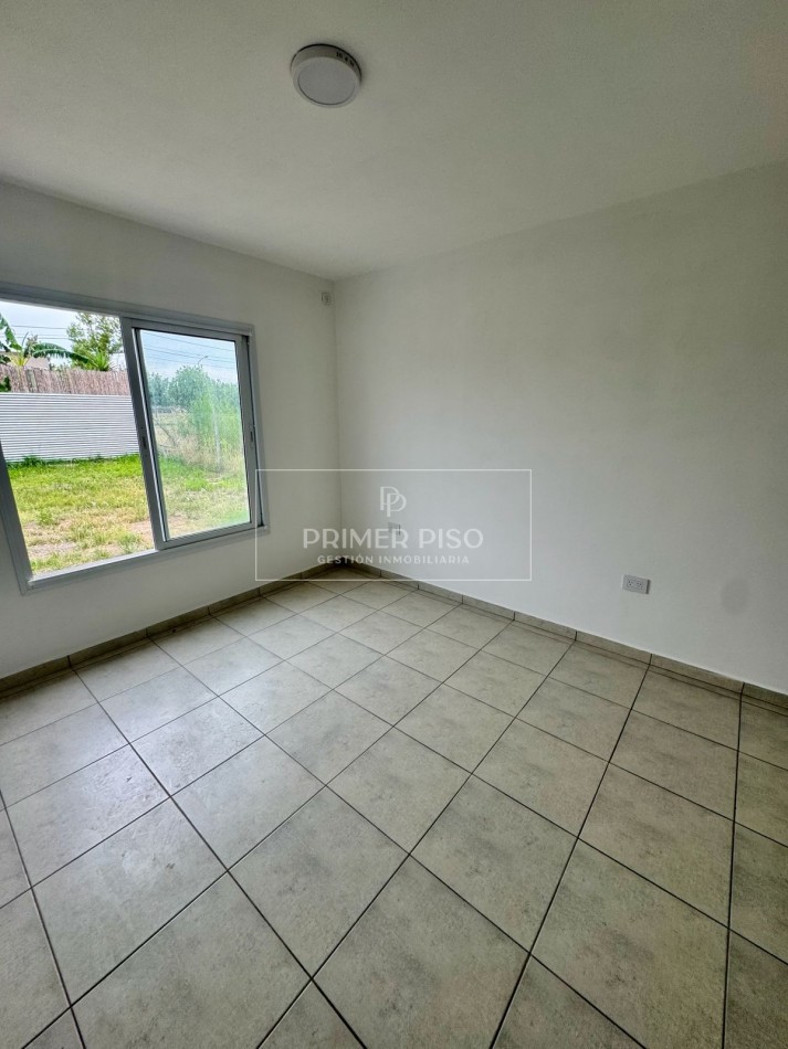 SE VENDE / CASA / BARRIO VILLA ALBERTINA