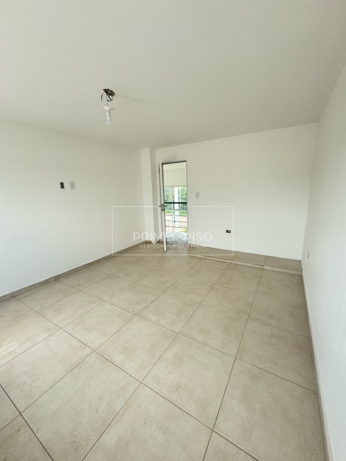VENTA / DUPLEX / BARRIO CTALAMUCHITA