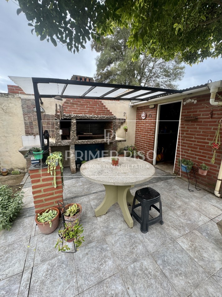 SE VENDE CASA / BARRIO SAN MARTIN / VILLA MARIA