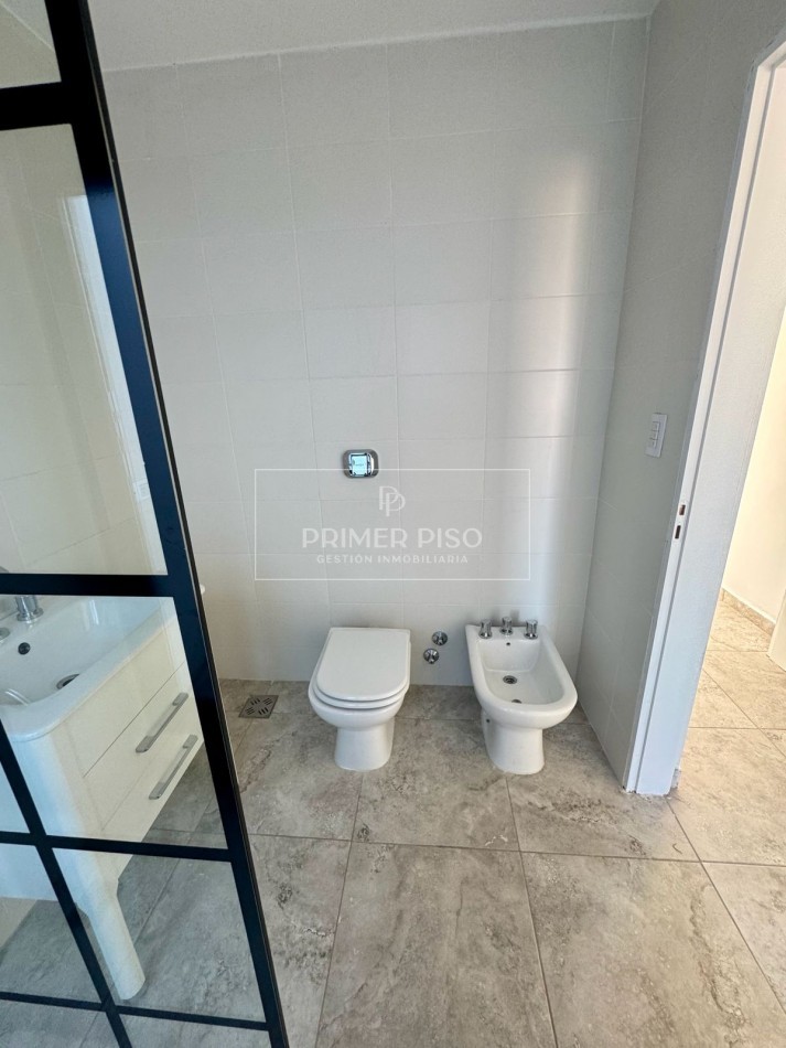 SE VENDE / DUPLEX / BARRIO SOLARES DEL NORTE