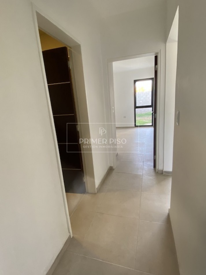 VENTA / CASA / VILLA ALBERTINA