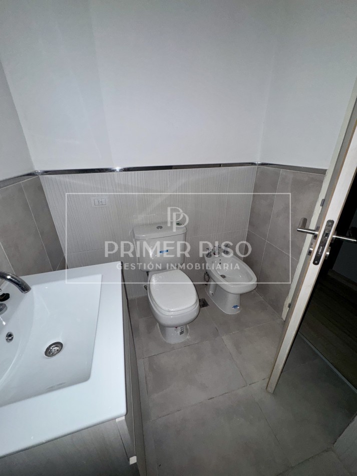 VENTA / DEPTO 2 DORMITORIOS / BARRIO CENTRO 