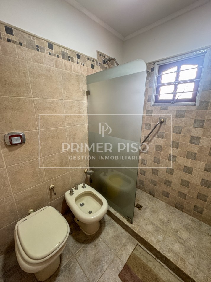 Casa en venta | Barrio Pinar de las Tejas, Villa Nueva