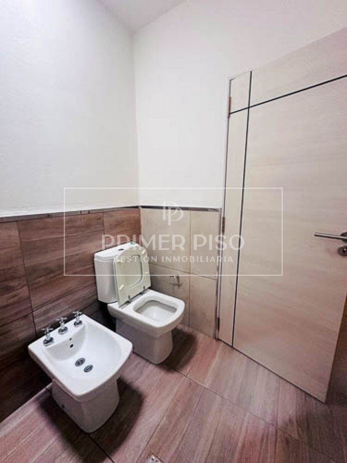 VENTA / CASA / BARRIO MIRADORES DEL GOLF