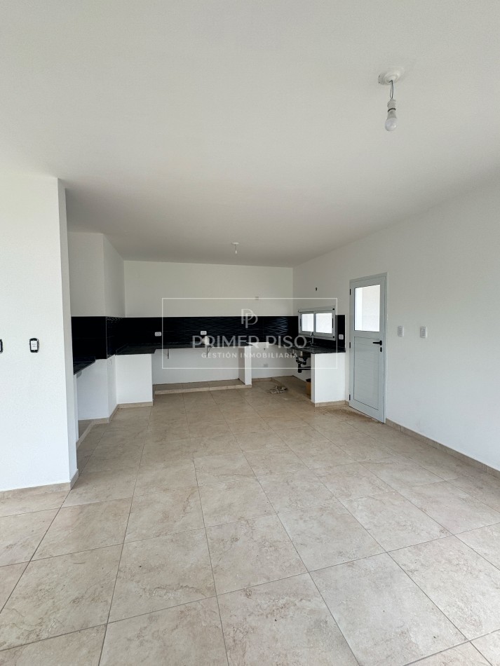 VENTA / DUPLEX / BARRIO CTALAMUCHITA