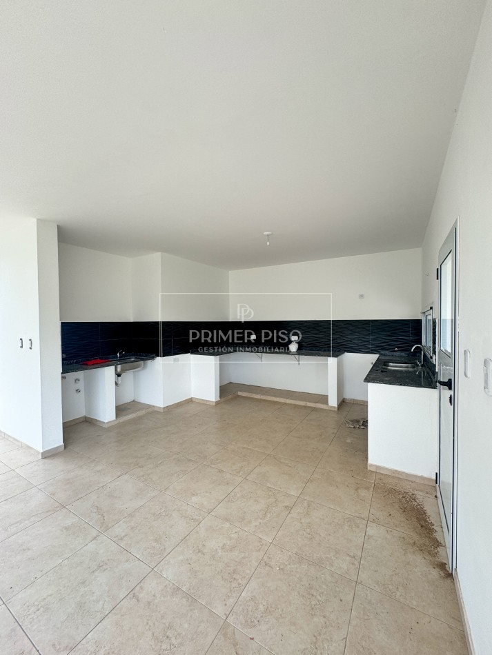 VENTA / DUPLEX / BARRIO CTALAMUCHITA