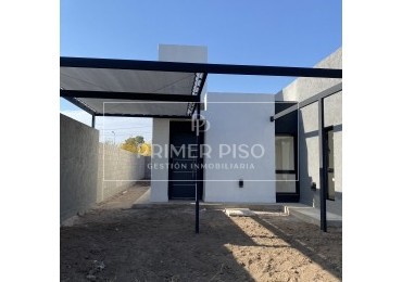 VENTA / CASA / VILLA ALBERTINA