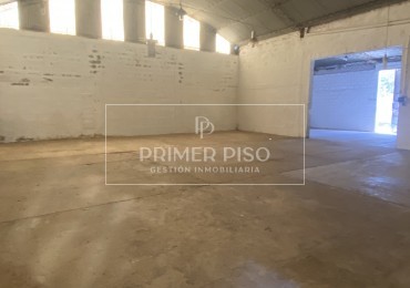 SE VENDE GALPON / ACCESO CALLE BUENOS AIRES // BARRIO NICOLAS AVELLANEDA